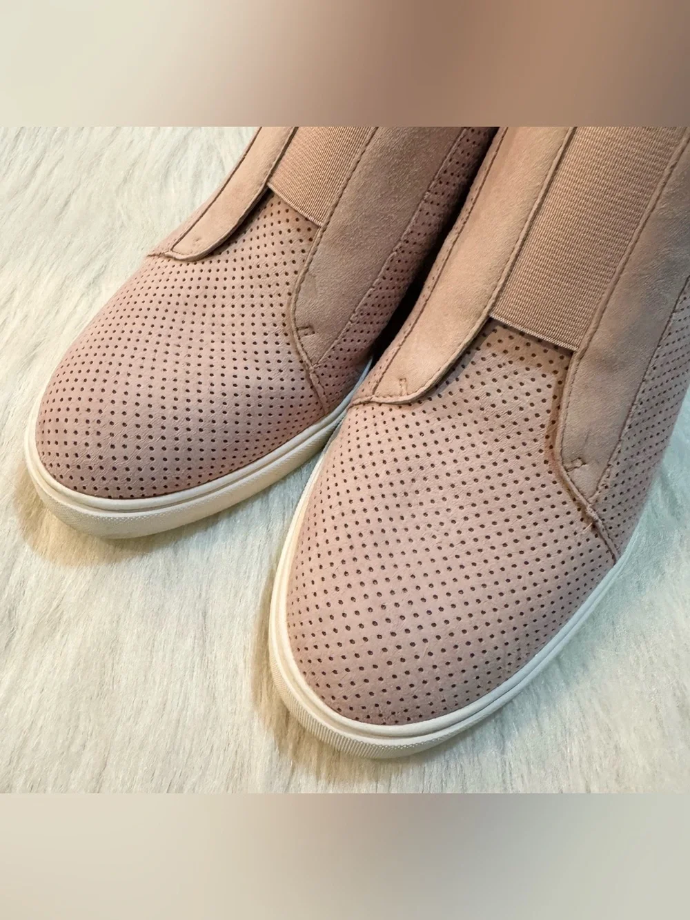 Ladies Linea Paolo Felicia Wedge Leather Bootie Soft Pink Size 8 GUC